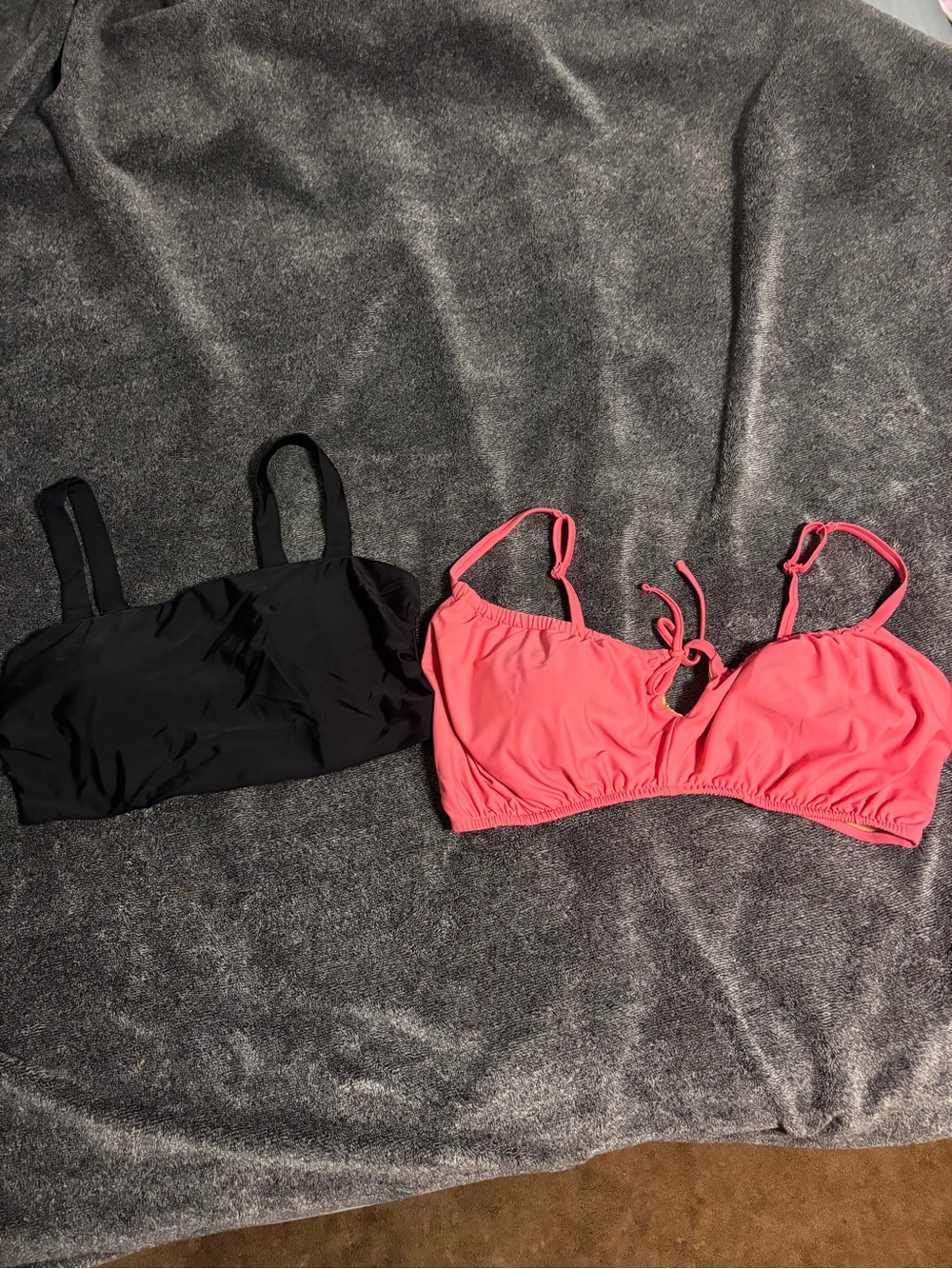 2 Brand New Old Navy bikini tops